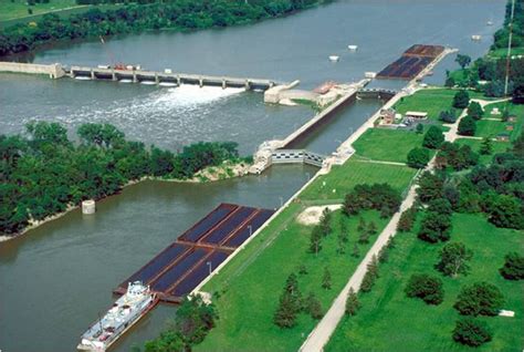 Navigation Data Center Provides Hourly Lock .